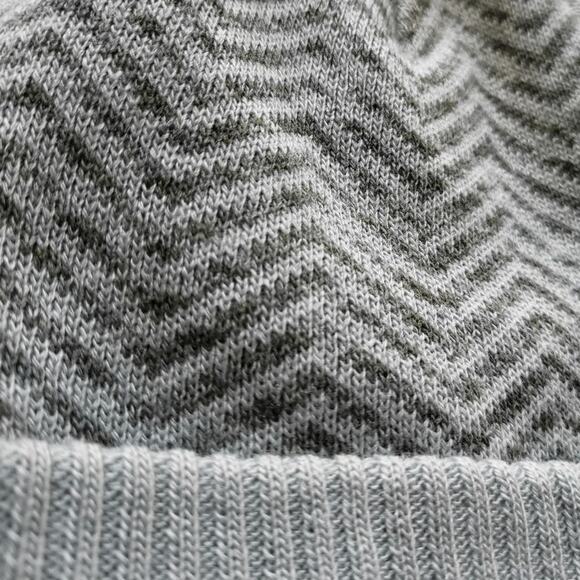 NWT The North Face Chevron Pom Beanie Youth Hat Fleece Lined Jadeite Green - Picture 6 of 6